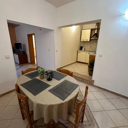 Apartments Funtana Apartment